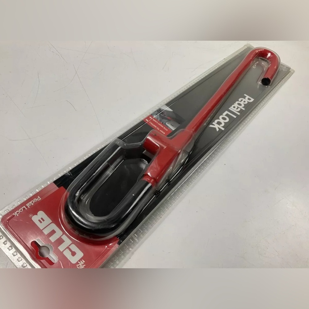 The Club CL303 Pedal to Steering Wheel Lock, Red, Within 21"-30"
